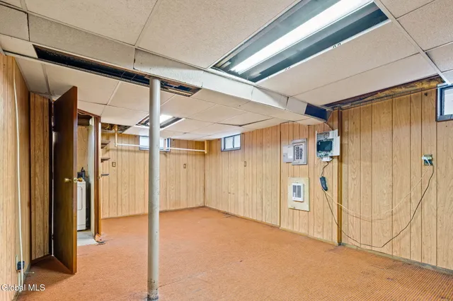 $250,000 | 10 Mildred Lane, Colonie, NY 12110