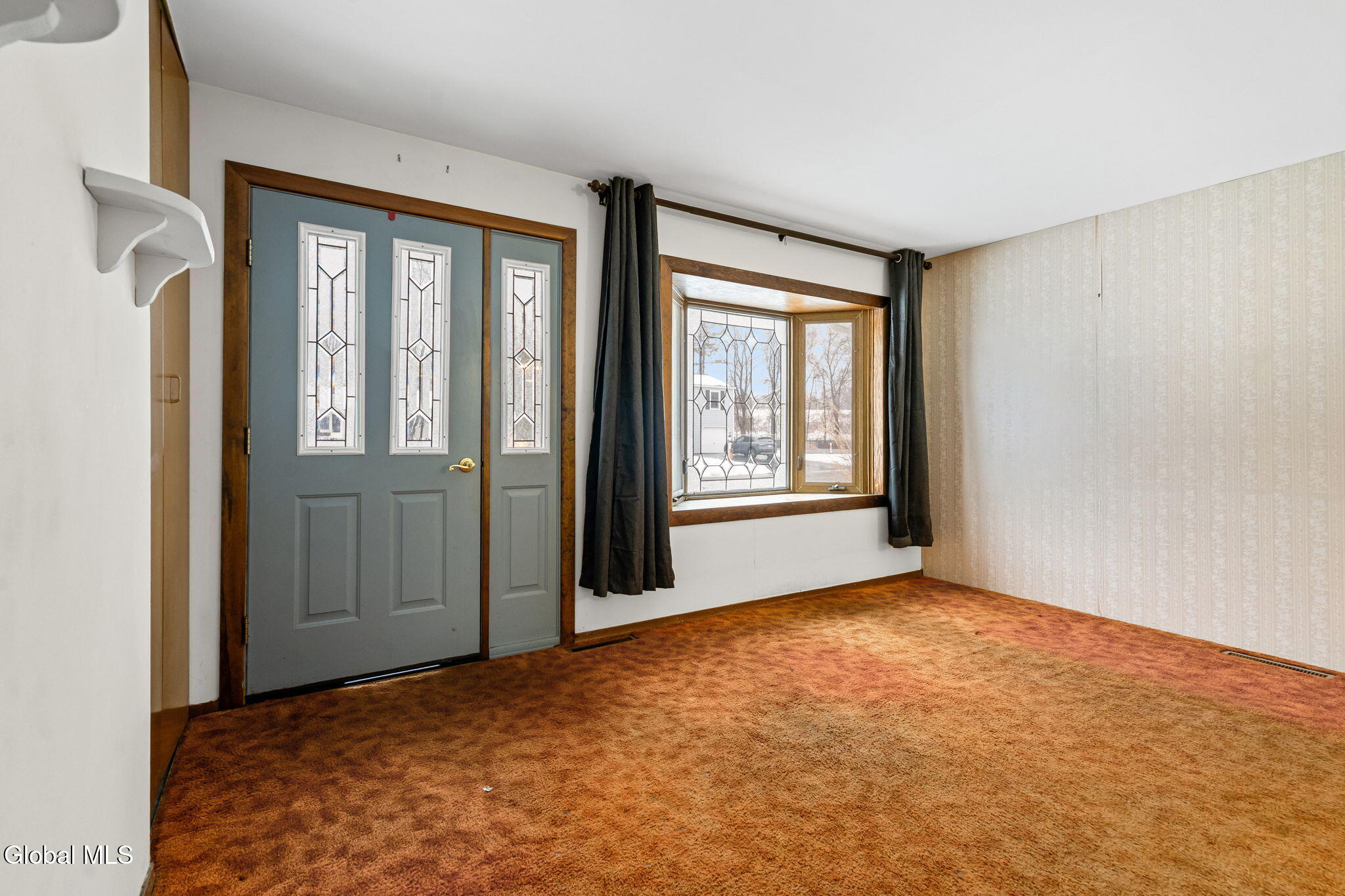 10 Mildred Lane Colonie, NY 12110 - Photo 4 of 38 17-web-or-mls-10-mildred-ln