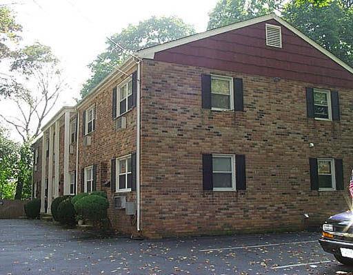 409 Glenbrook Road, Unit 8 Stamford, CT 06906 - Photo 1 of 1 Gallery Image 1
