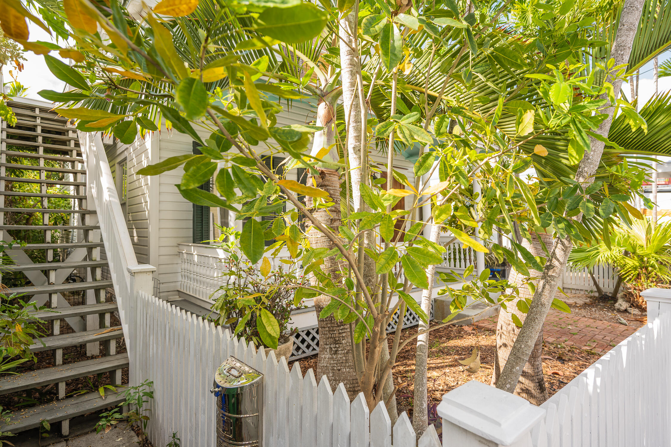 1210 Virginia Street Key West, FL 33040 - Photo 17 of 25 1210V-511