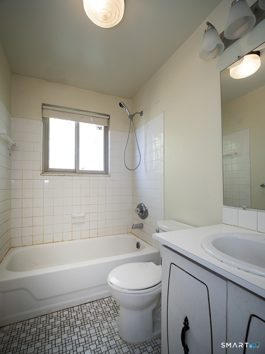 6 Meeting House Road, Unit A Stratford, CT 06614 - Photo 22 of 28 Gallery Image 22