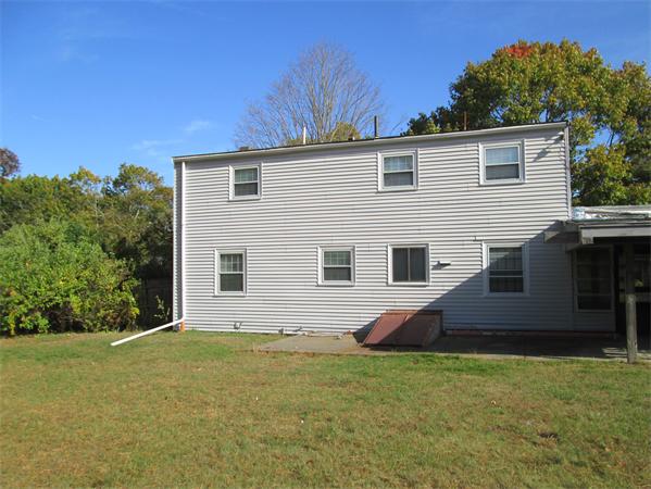 5 Wompatuck Road Walpole, MA 02081 - Photo 3 of 10 Gallery Image 3