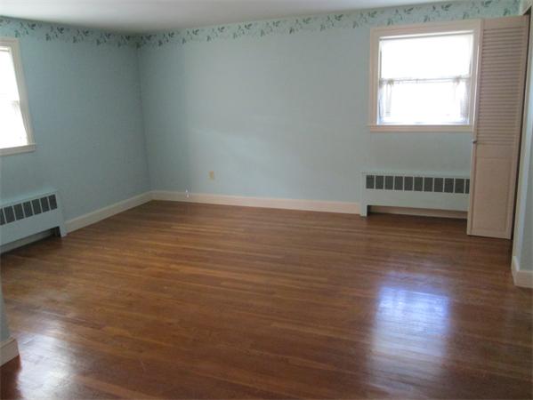 5 Wompatuck Road Walpole, MA 02081 - Photo 9 of 10 Gallery Image 9