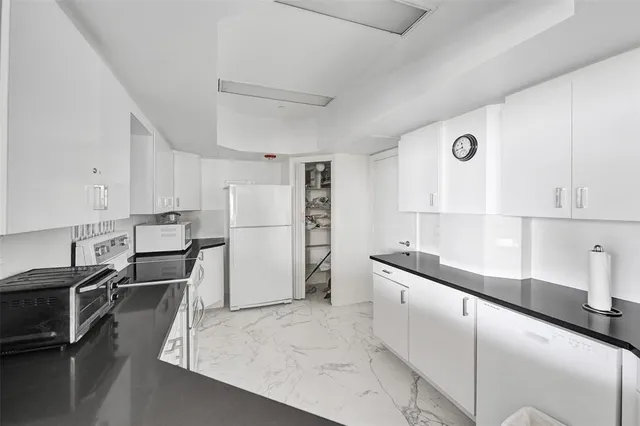 $1,699,000 | 1440 South Ocean Boulevard, Unit 5C, Pompano Beach, FL 33062