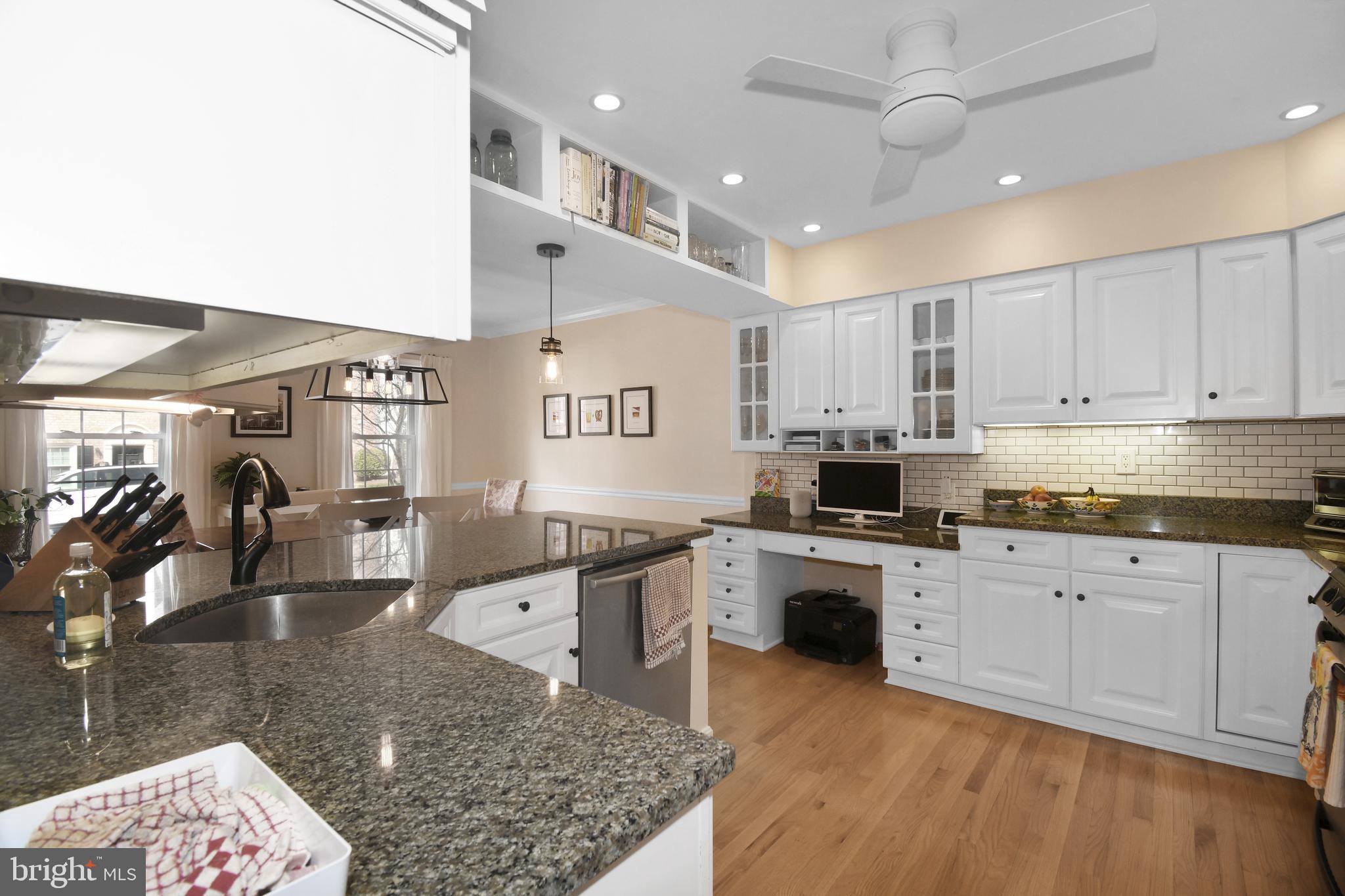6755 Towne Lane Road McLean, VA 22101 - Photo 13 of 42 Second entry to kitchen