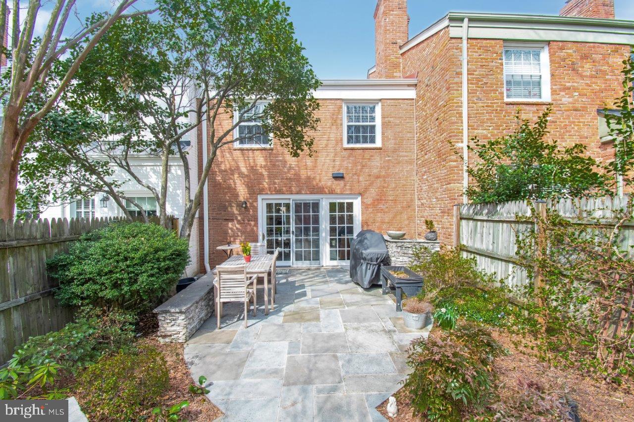 6755 Towne Lane Road McLean, VA 22101 - Photo 41 of 42 Perfect for entertaining