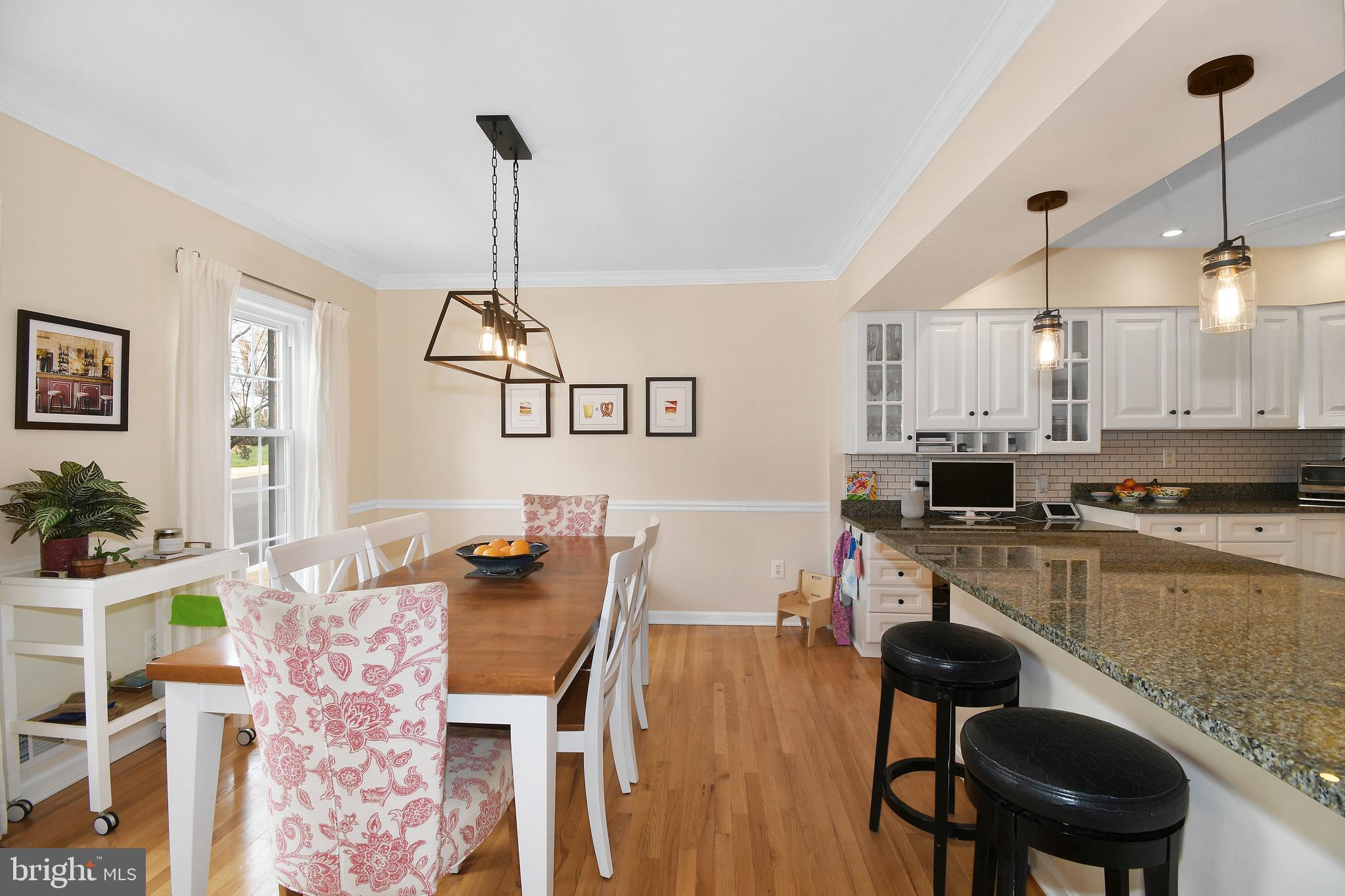 6755 Towne Lane Road McLean, VA 22101 - Photo 6 of 42 Breakfast bar