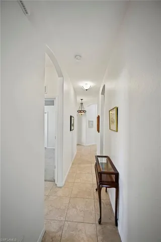 a view of livingroom with furniture
