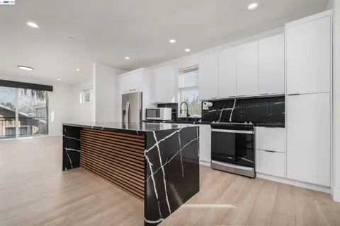 $810,000 | 2715 Tomato Alley, Sacramento, CA 95816