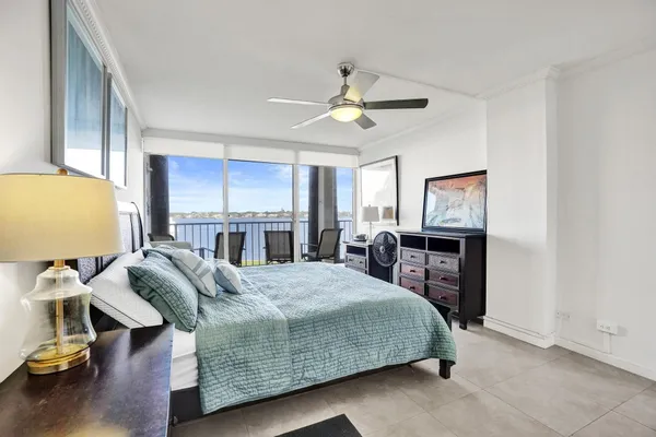 $2,600 | 132 Lakeshore Drive, Unit 317, North Palm Beach, FL 33408