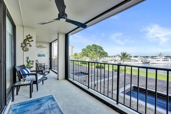 $2,600 | 132 Lakeshore Drive, Unit 317, North Palm Beach, FL 33408