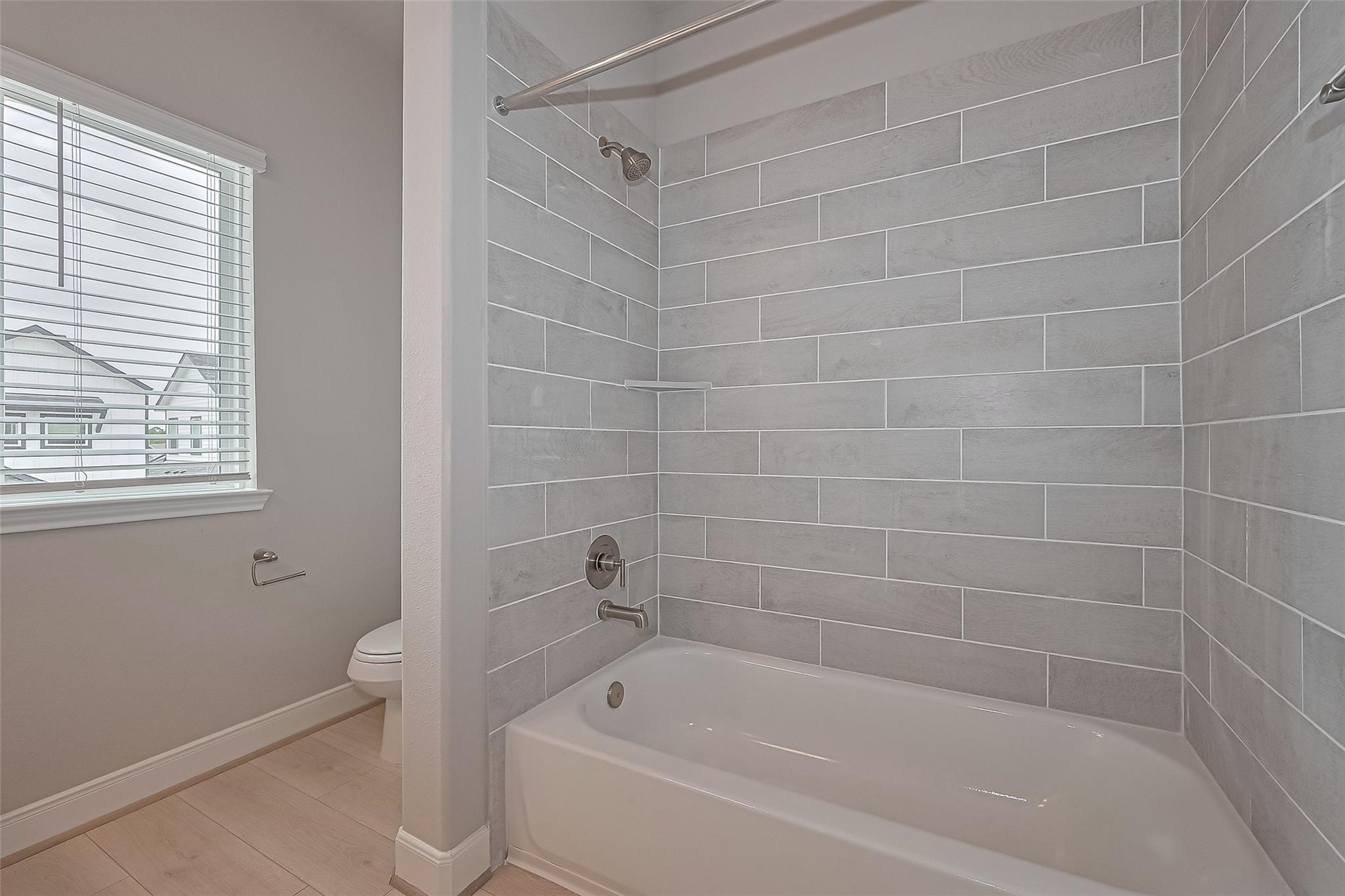 8917 Grovner Place Houston, TX 77080 - Photo 33 of 44