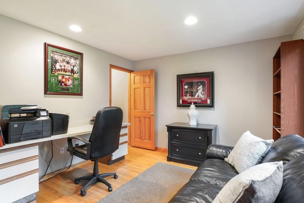 11 Horizons Road Sharon, MA 02067 - Photo 17 of 42 Gallery Image 17