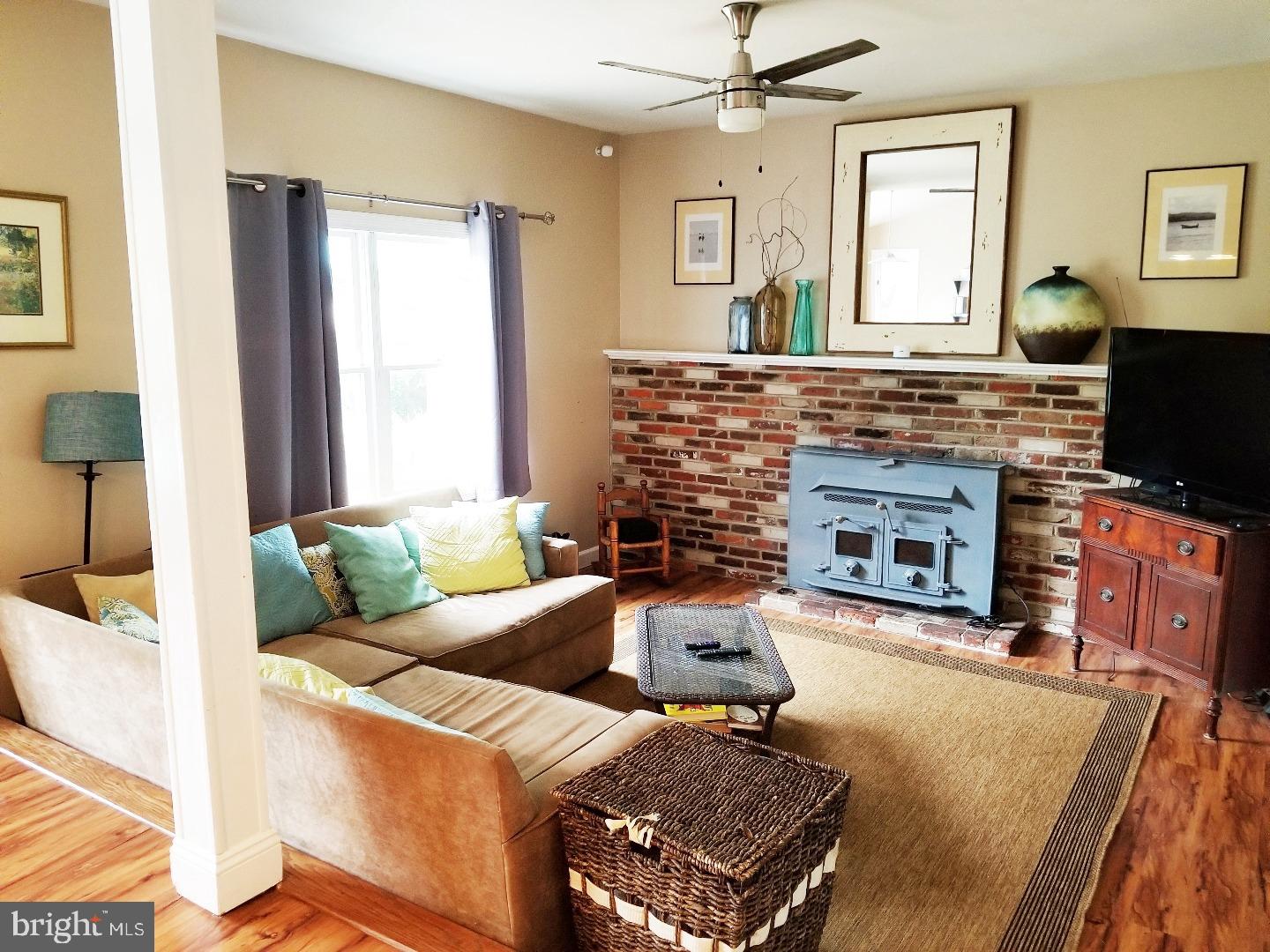2697 Raven Road Cinnaminson, NJ 08077 - Photo 12 of 23 Family Room