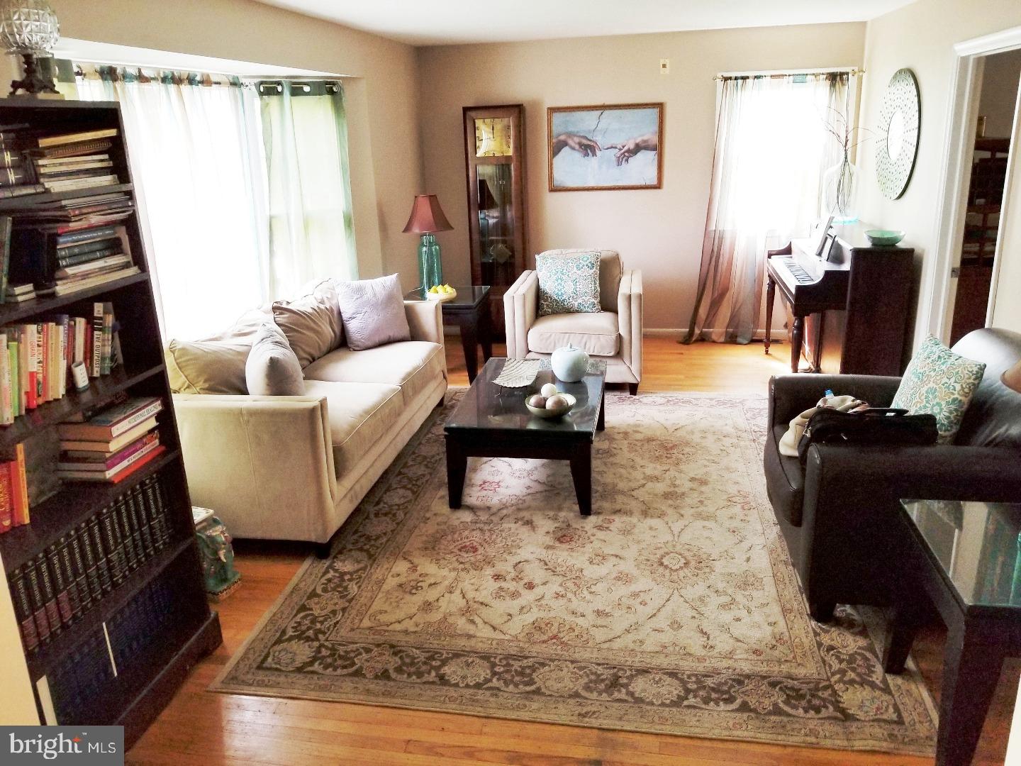 2697 Raven Road Cinnaminson, NJ 08077 - Photo 13 of 23 Living Room