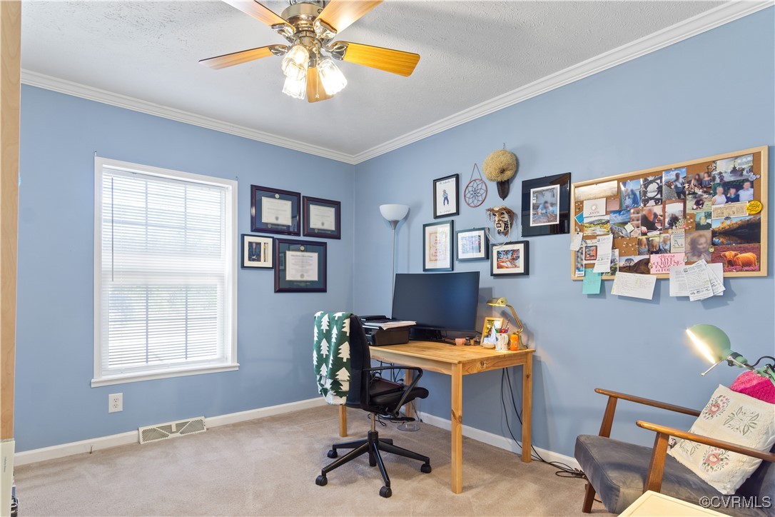 219 Barlow Road Williamsburg, VA 23188 - Photo 27 of 50 a workspace with furniture and window