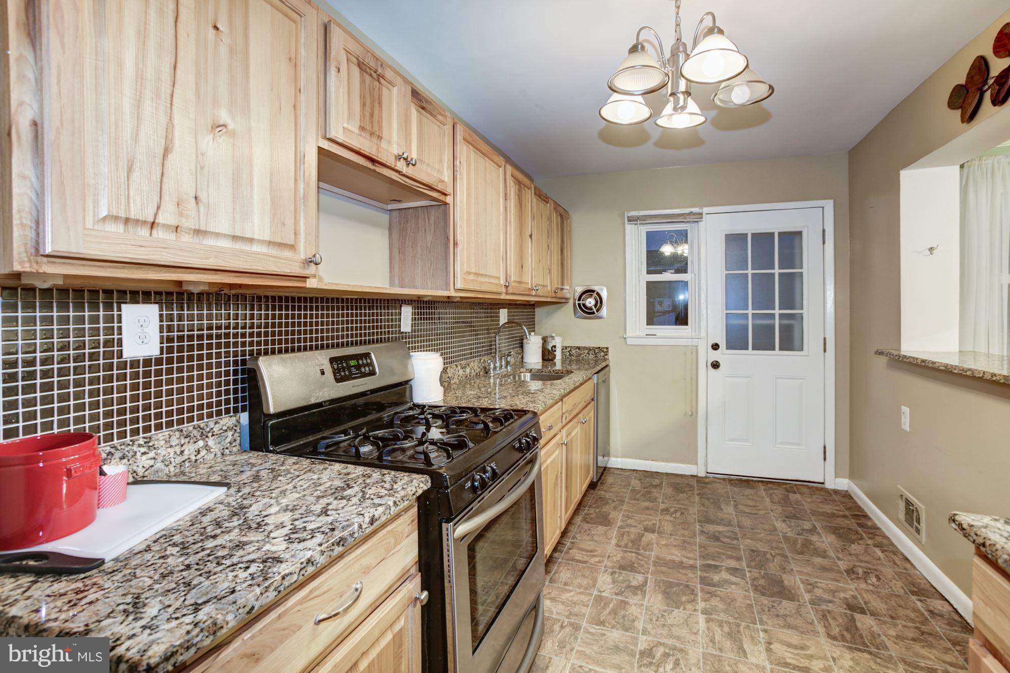 8529 Kings Ridge Road Baltimore, MD 21234 - Photo 8 of 29