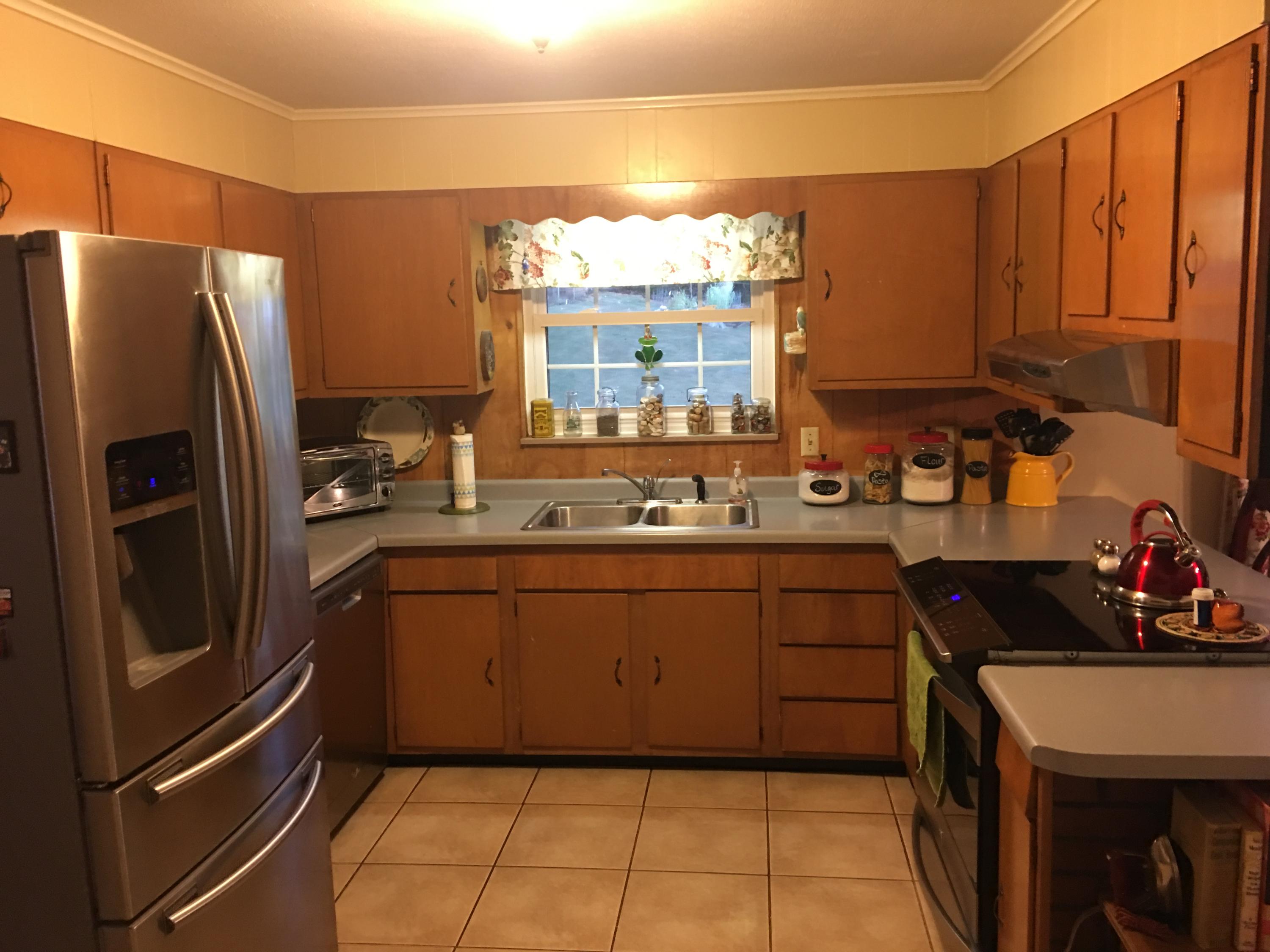 8124 Ewing Road Powell, TN 37849 - Photo 7 of 18 2017-10-05 19.10.26