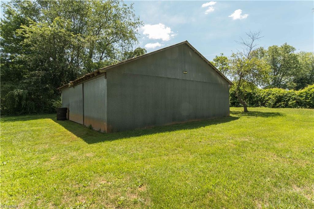 1440 Longtown Road Yadkinville, NC 27055 - Photo 6 of 30