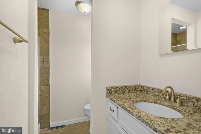 $699,900 | 43063 Hugh Drive, Hollywood, MD 20636