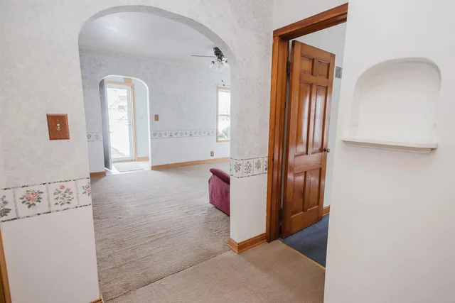 $179,900 | 327 West Merrimac Street, Dodgeville, WI 53533