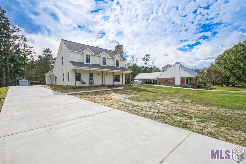 11012 Crossover Road Denham Springs, LA 70726 - Photo 1 of 30