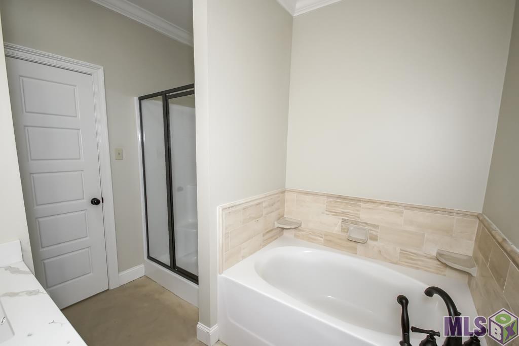 11012 Crossover Road Denham Springs, LA 70726 - Photo 14 of 30