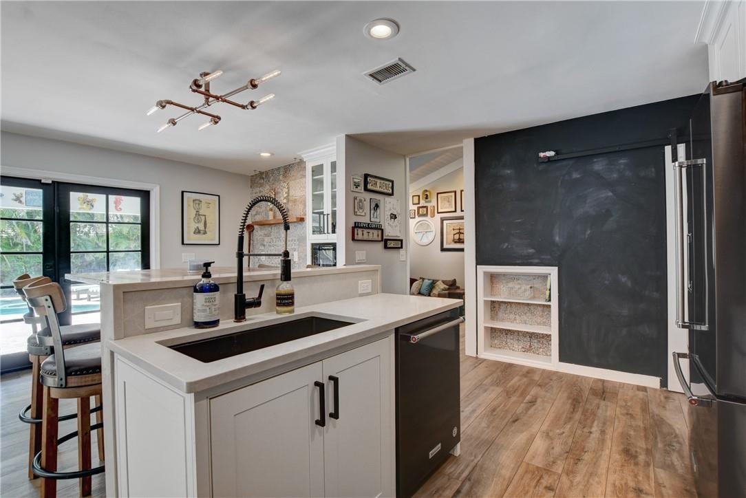 20890 Hamaca Court Boca Raton, FL 33433 - Photo 10 of 60 Kitchen