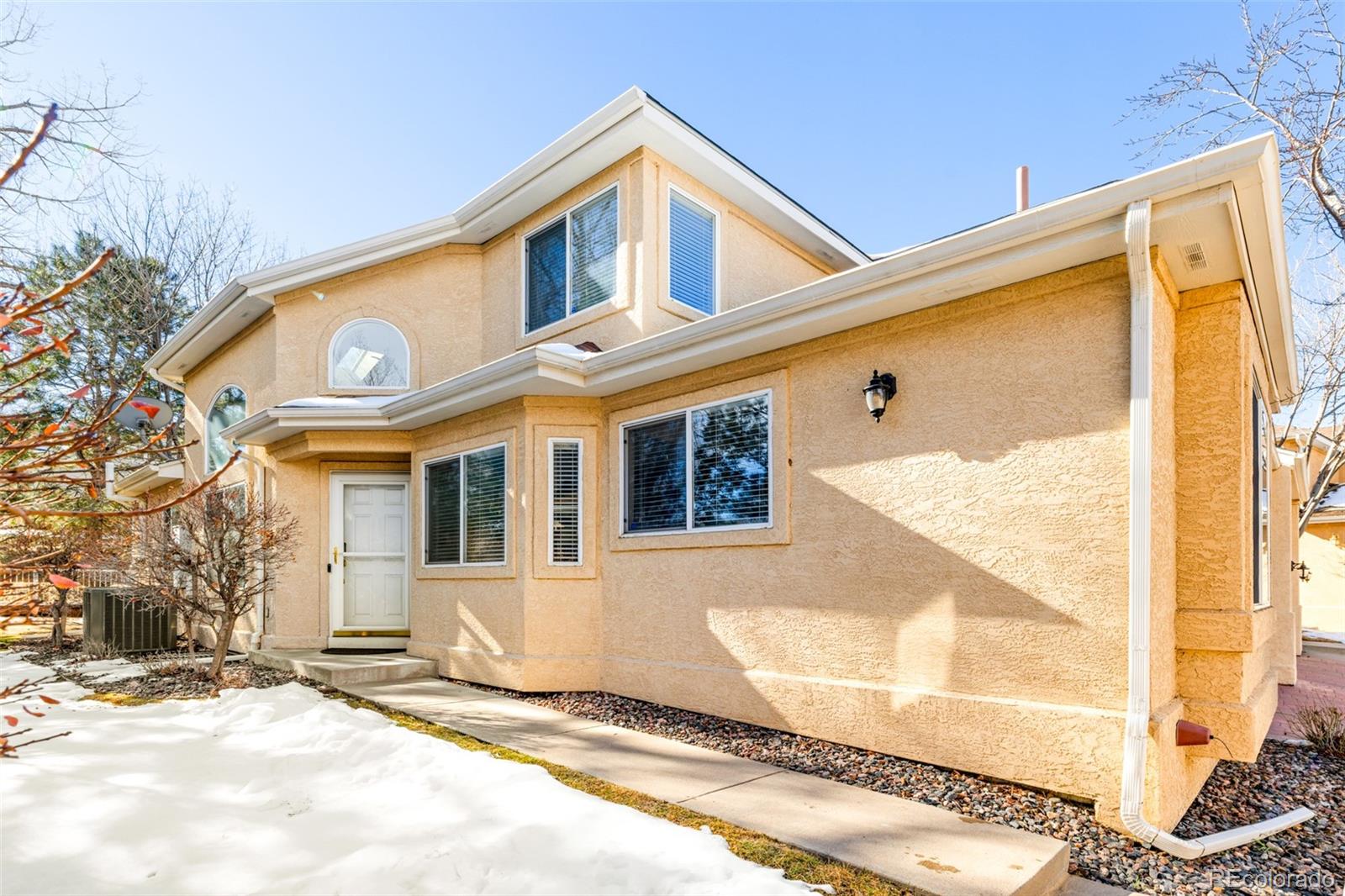 2454 South Scranton Way Aurora, CO 80014 - Photo 3 of 31