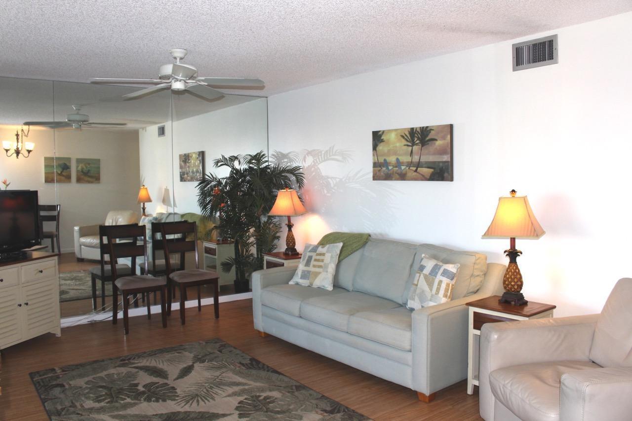 353 Highway 1, Unit F408 Jupiter, FL 33477 - Photo 11 of 27 Jupiter Bay 408 living room