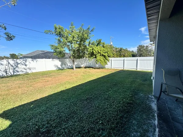 $3,500 | 209 Southeast 26th Terrace, Cape Coral, FL 33904