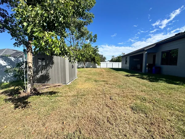 $3,500 | 209 Southeast 26th Terrace, Cape Coral, FL 33904