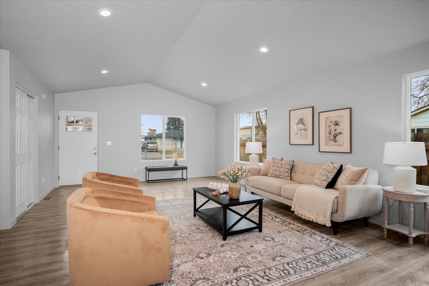 820 East Crown Avenue Spokane, WA 99207 - Photo 11 of 40