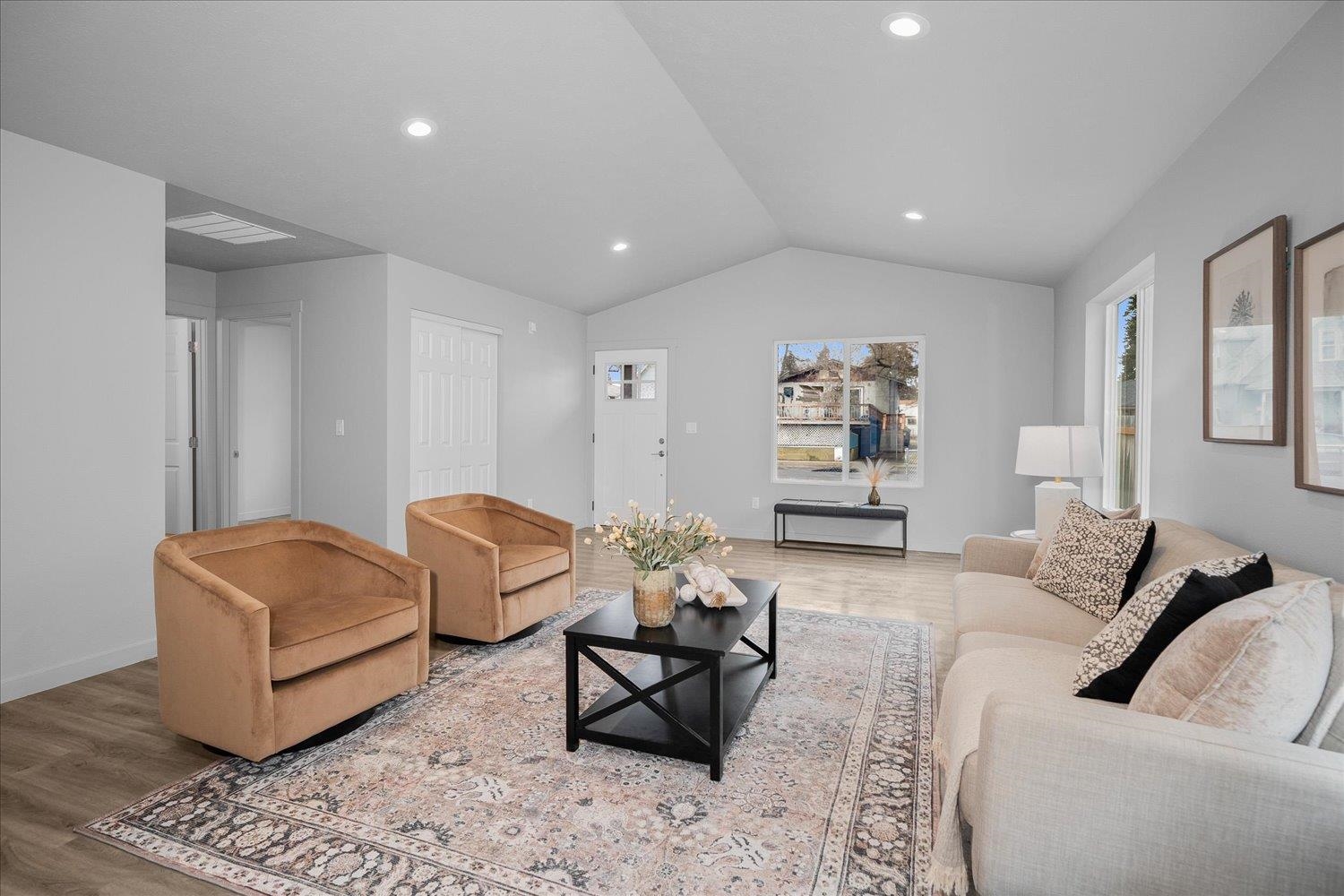 820 East Crown Avenue Spokane, WA 99207 - Photo 12 of 40