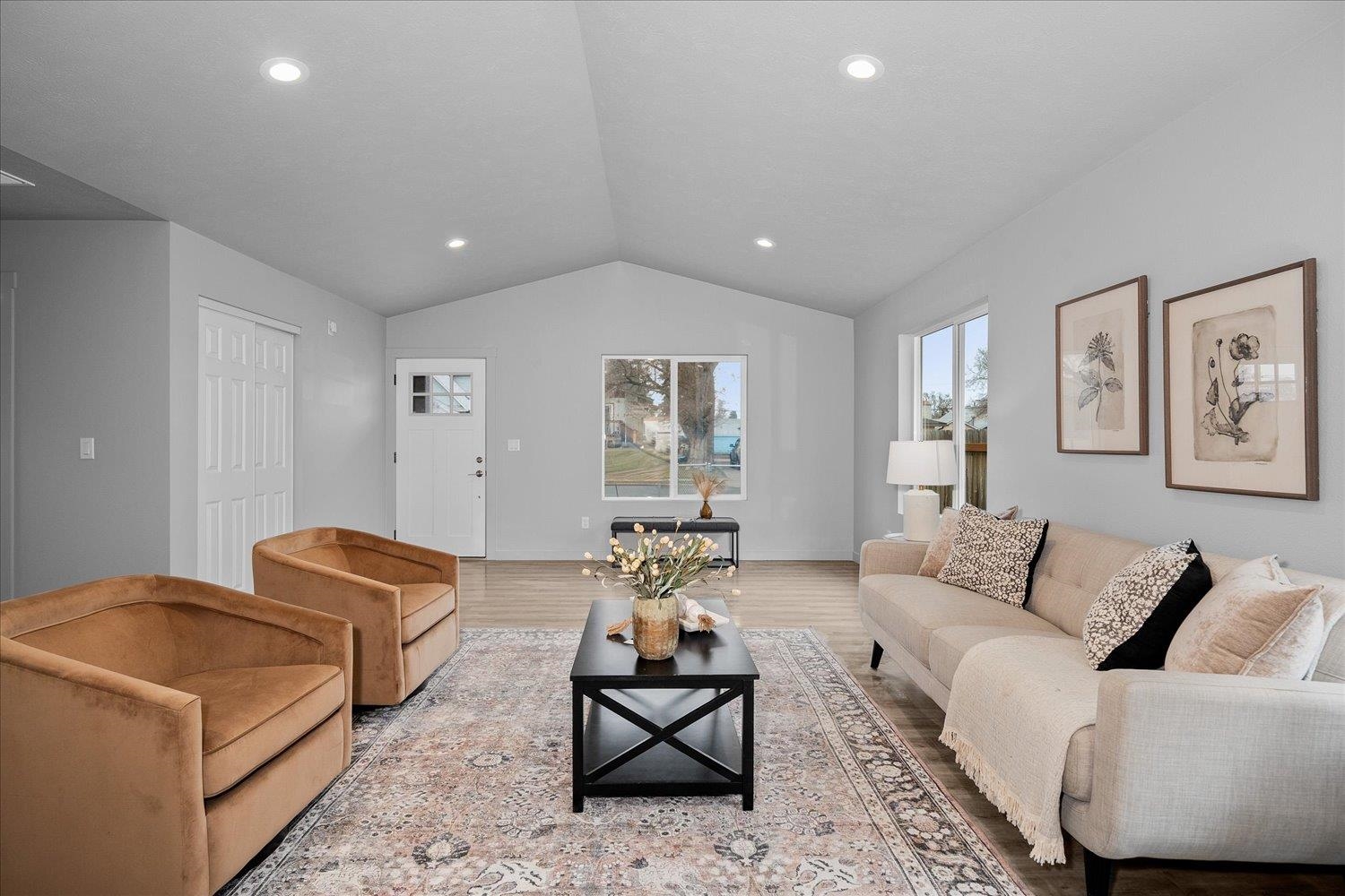 820 East Crown Avenue Spokane, WA 99207 - Photo 13 of 40