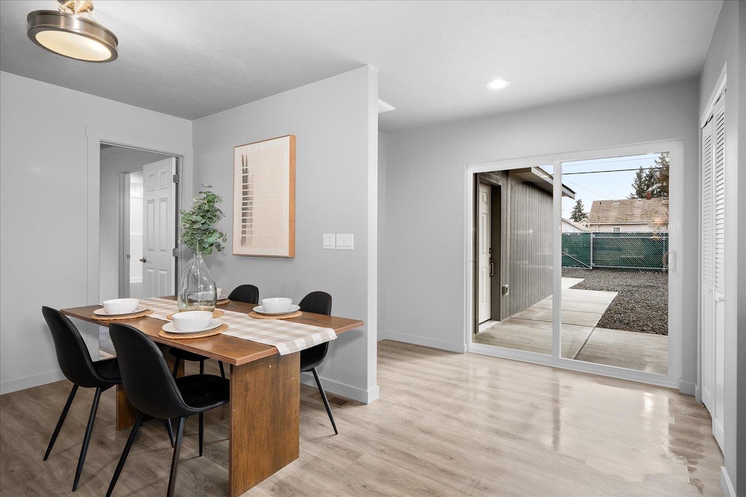 820 East Crown Avenue Spokane, WA 99207 - Photo 19 of 40