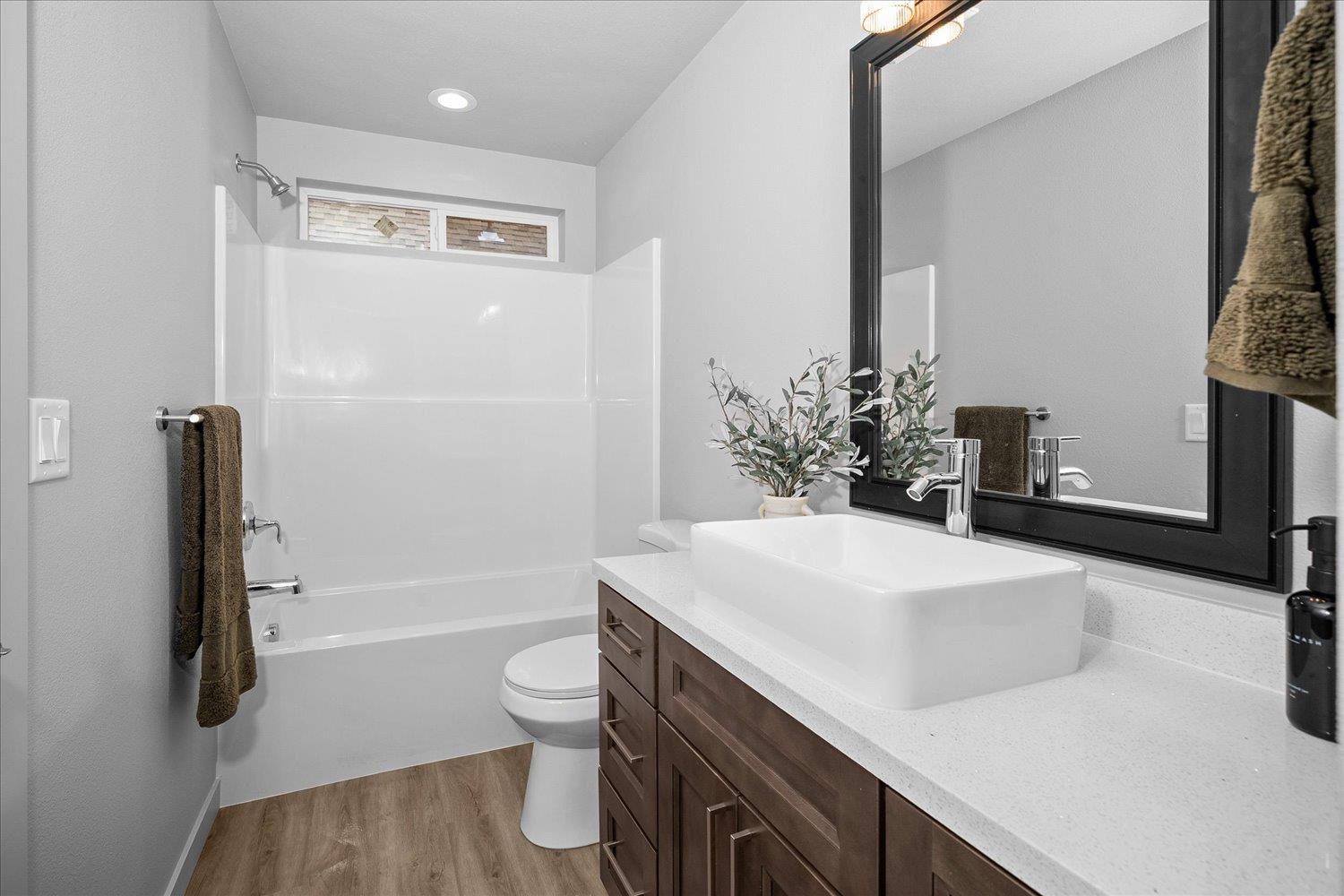 820 East Crown Avenue Spokane, WA 99207 - Photo 23 of 40