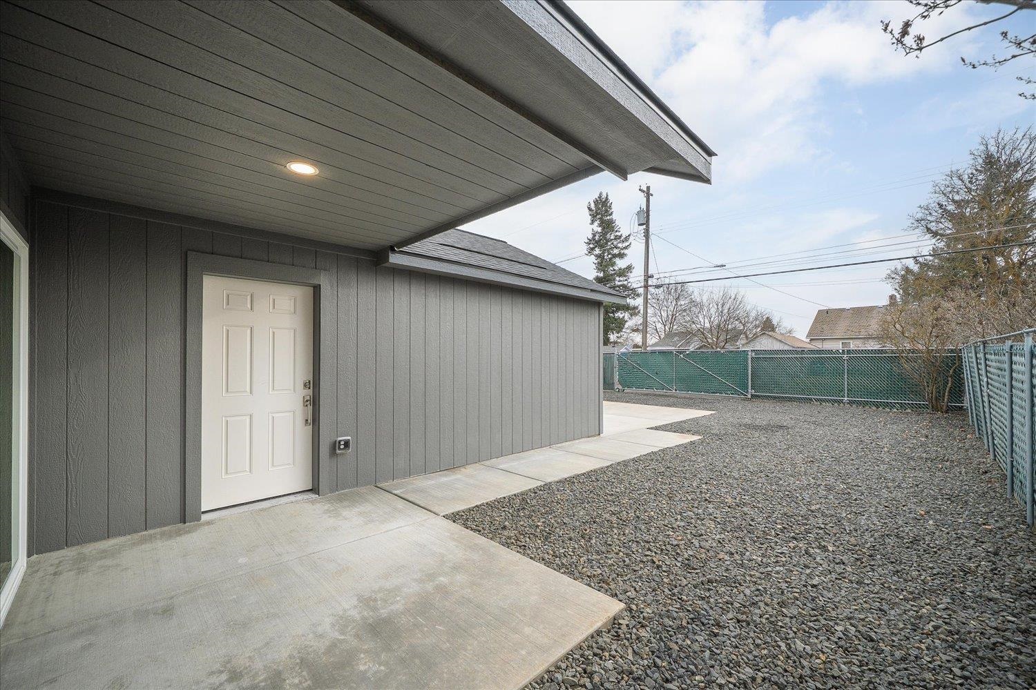 820 East Crown Avenue Spokane, WA 99207 - Photo 31 of 40