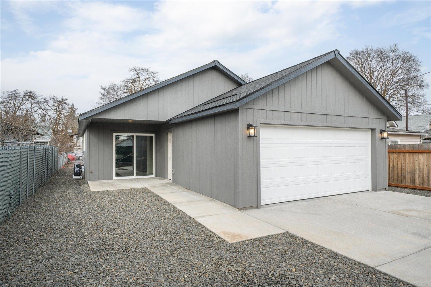 820 East Crown Avenue Spokane, WA 99207 - Photo 33 of 40