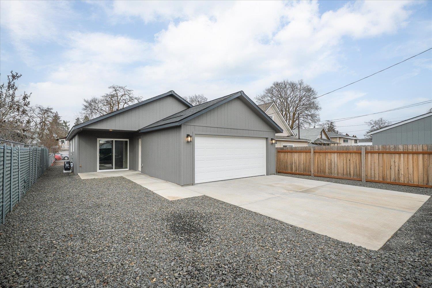 820 East Crown Avenue Spokane, WA 99207 - Photo 34 of 40