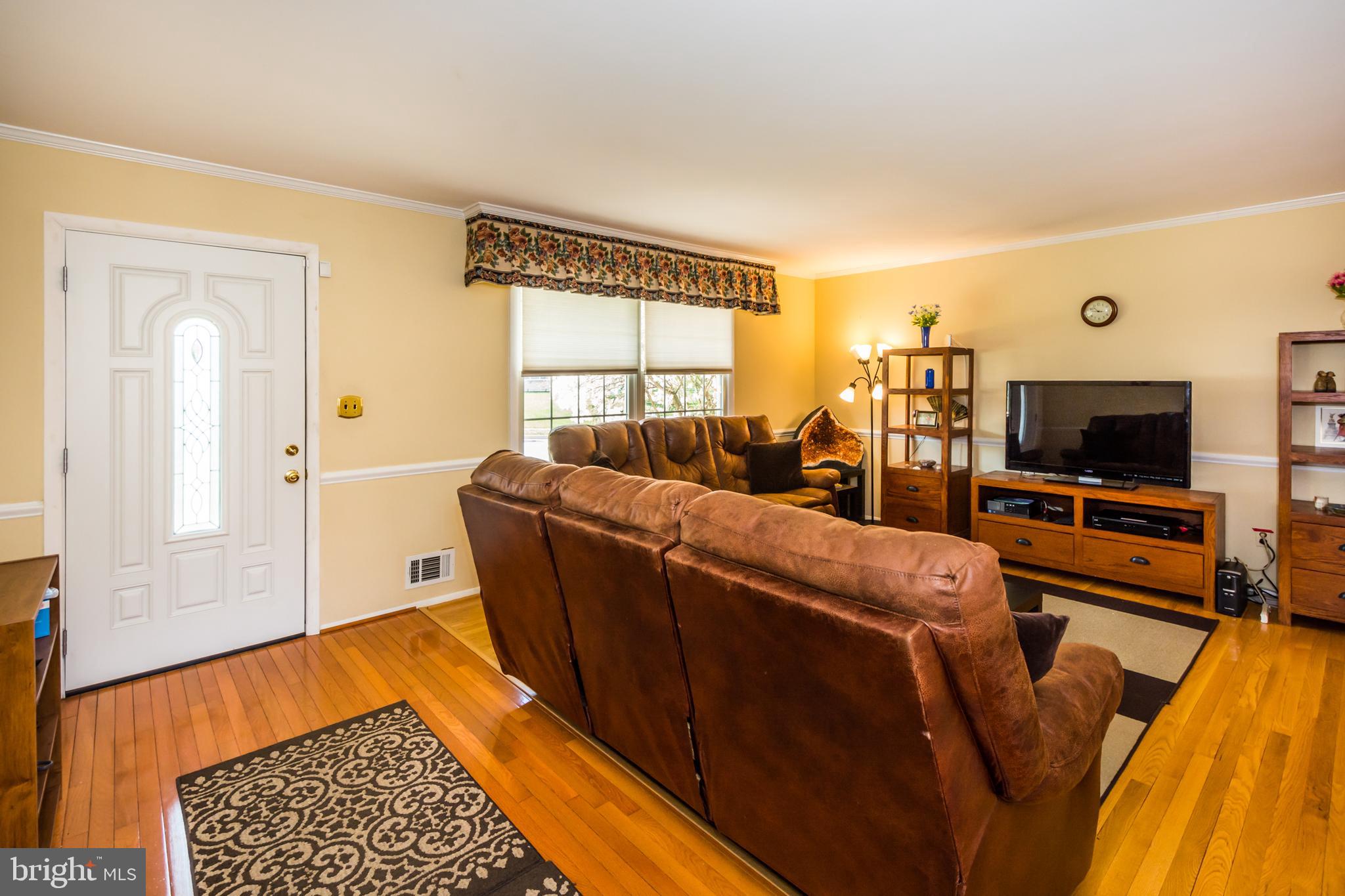 8317 Sagramore Road Baltimore, MD 21237 - Photo 7 of 42
