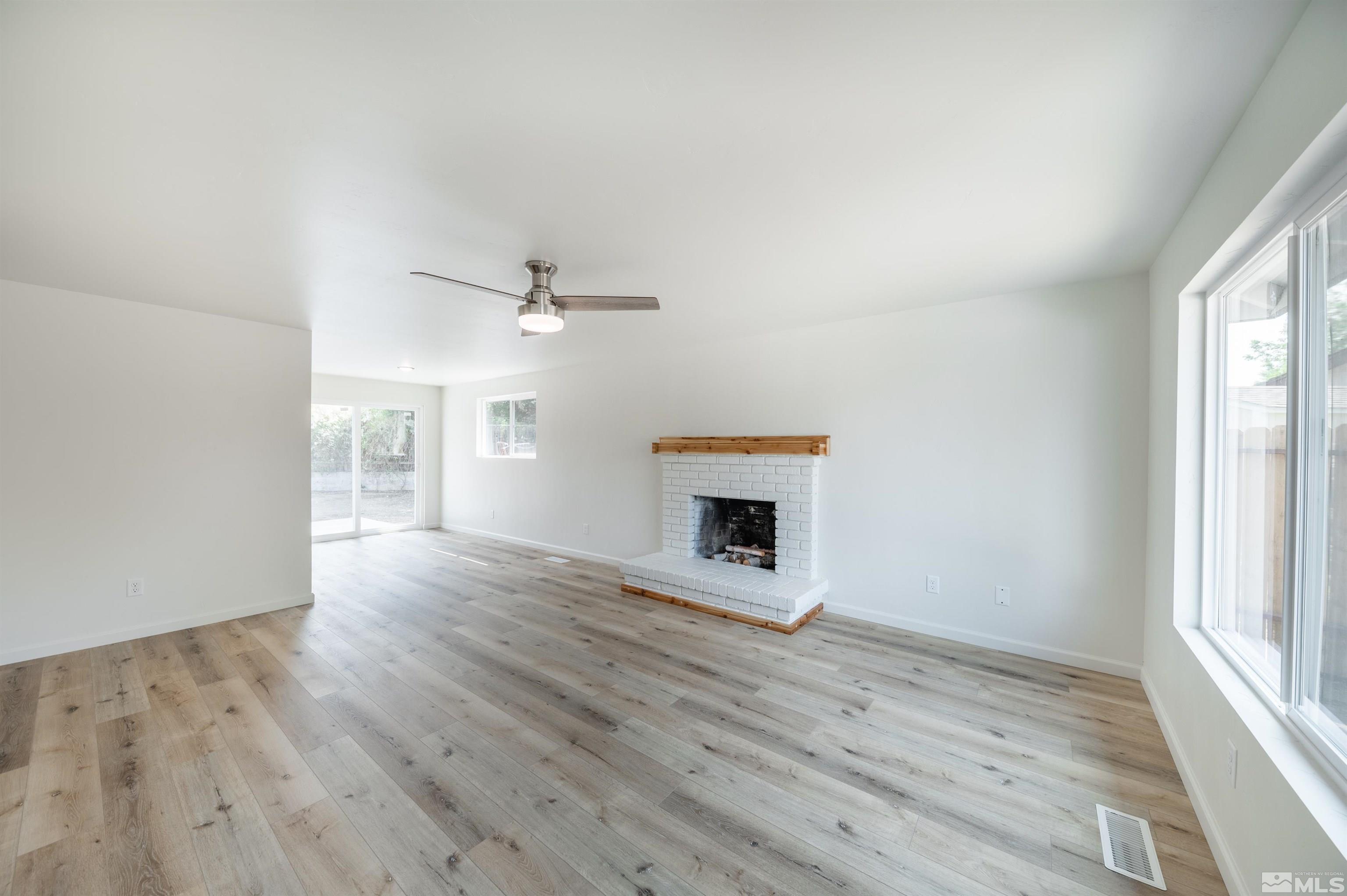 809 Rolando Way Carson City, NV 89701 - Photo 5 of 24 Photo 5