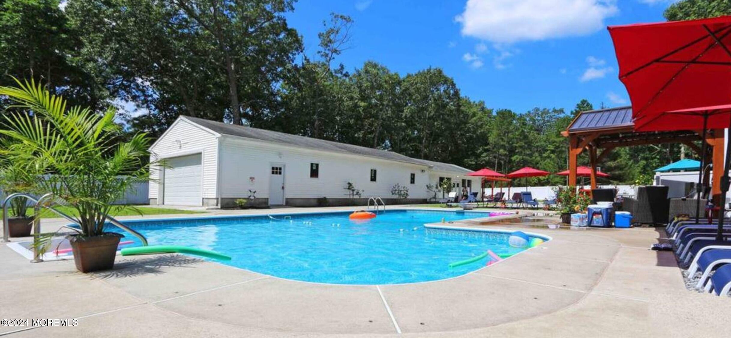 109 Cates Road Egg Harbor Township, NJ 08234 - Photo 3 of 55 3