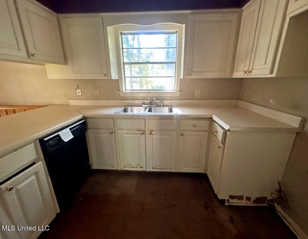 1237 Springdale Drive Jackson, MS 39211 - Photo 4 of 12 1237_5