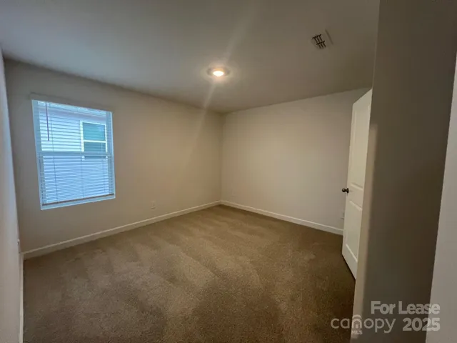 $1,850 | 1233 30th St Lane Northeast, Conover, NC 28613