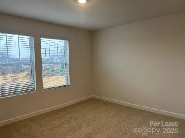 $1,850 | 1233 30th St Lane Northeast, Conover, NC 28613