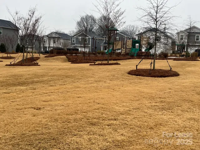 $1,850 | 1233 30th St Lane Northeast, Conover, NC 28613