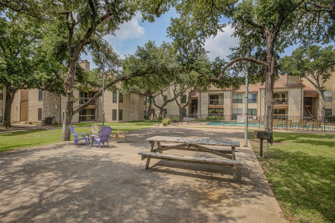 8600 Fathom Circle, Unit 1303 Austin, TX 78750 - Photo 29 of 30 a view of backyard with green space