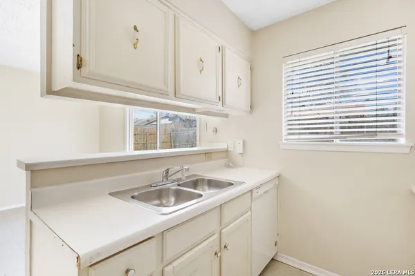 $1,250 | 4718 Casa Oro Street, San Antonio, TX 78233