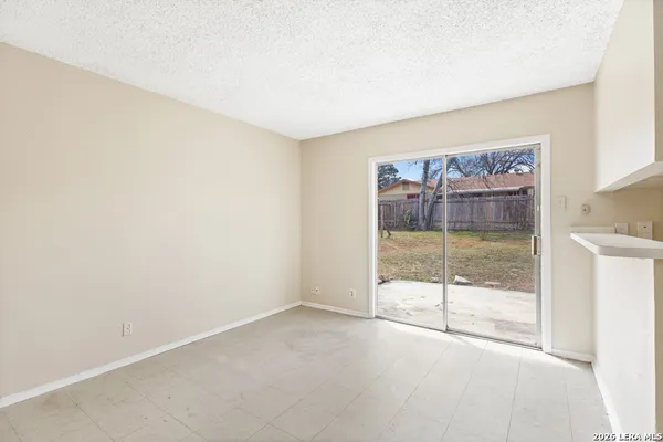 $1,250 | 4718 Casa Oro Street, San Antonio, TX 78233